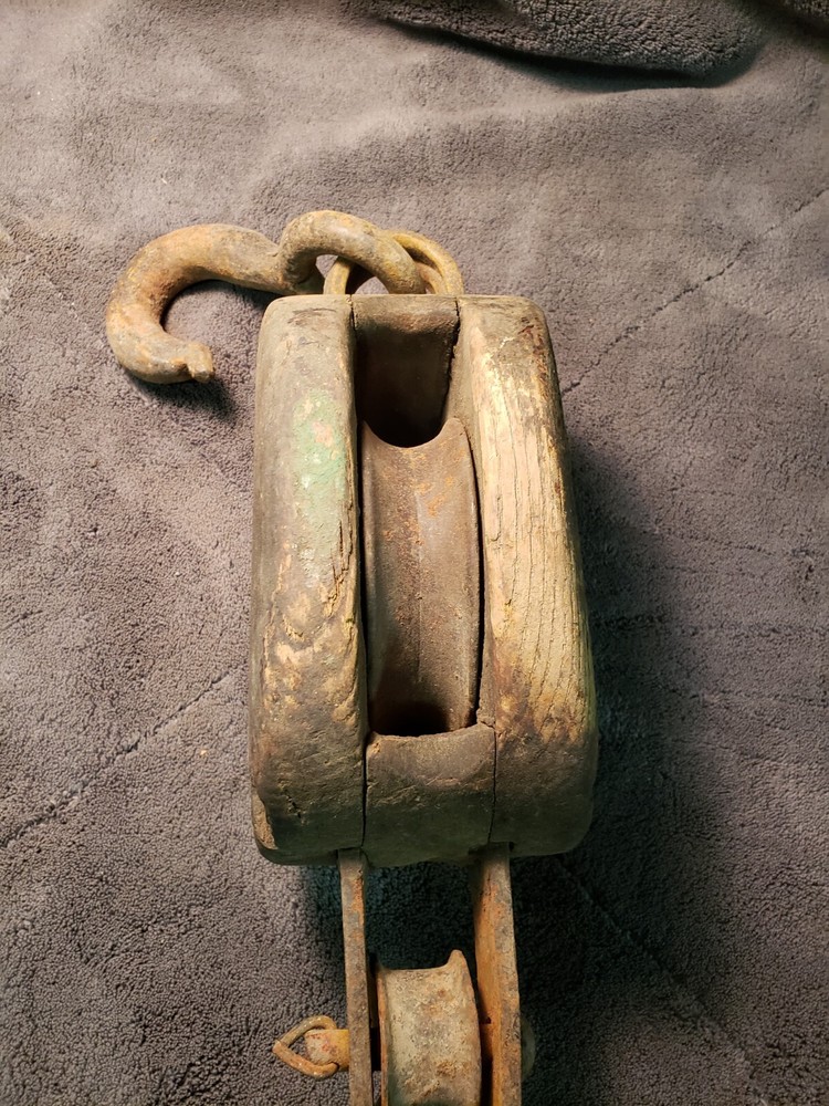 Union Hardware Wood Barn Pulley