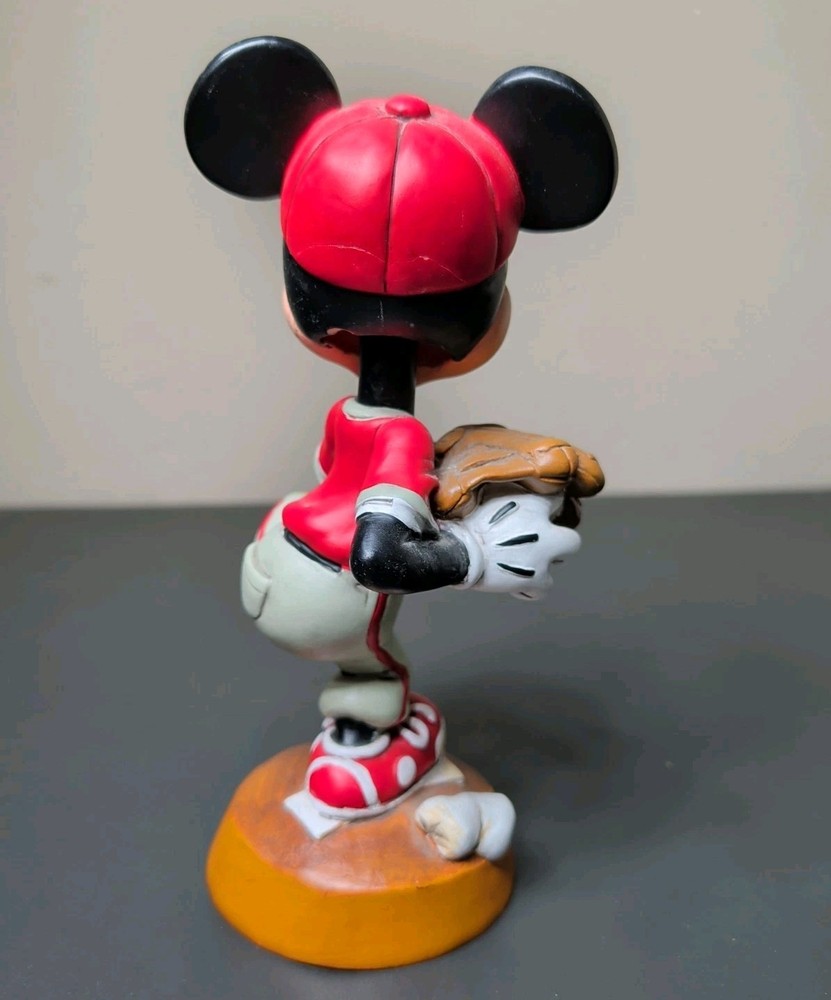 MICKEY MOUSE Baseball Pitcher Bobblehead Disneyland Resort