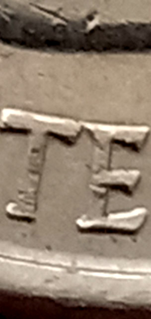 2000 D Massachusetts State Quarter with striking errors, Doubling on Letters.