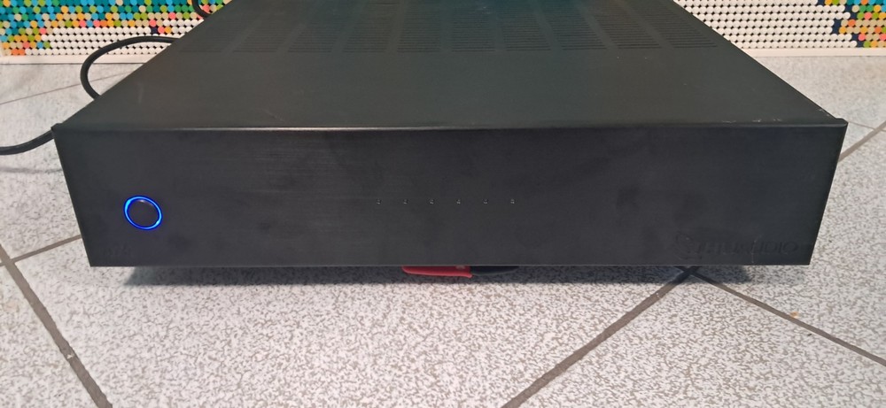 TRUAUDIO A75 Multizone amplifier