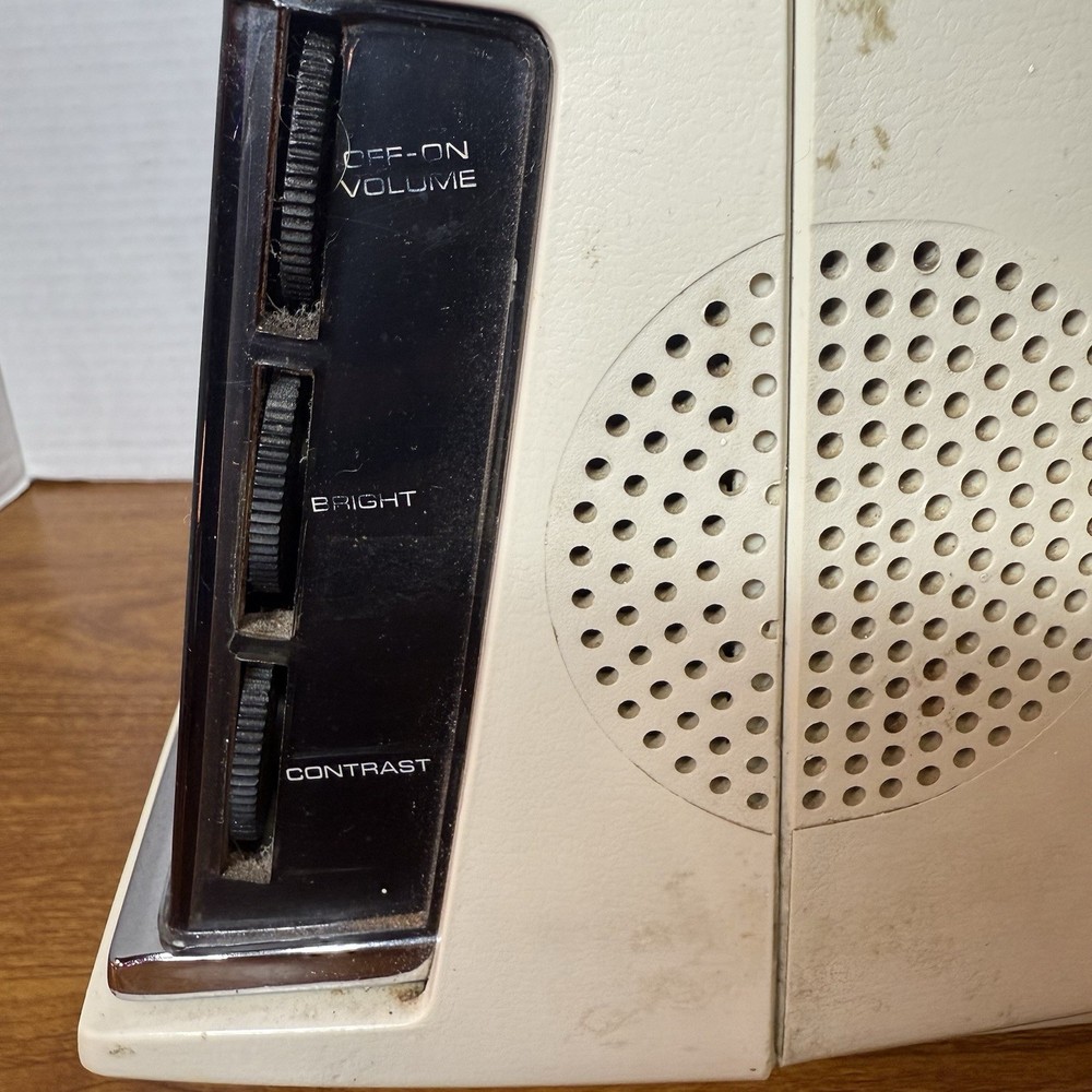 1970s Vintage Sharp 3S-111W Solid State Portable 5" Cube TV Space Age Made Japan