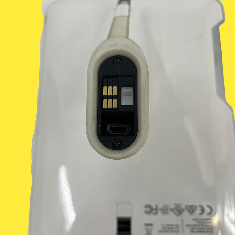 Clover Mobile POS Touchscreen Card Reader - C201 #777 Z46/5
