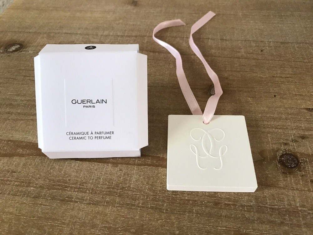 Guerlain Sachet Ceramic To Perfume Sachet Ornament White