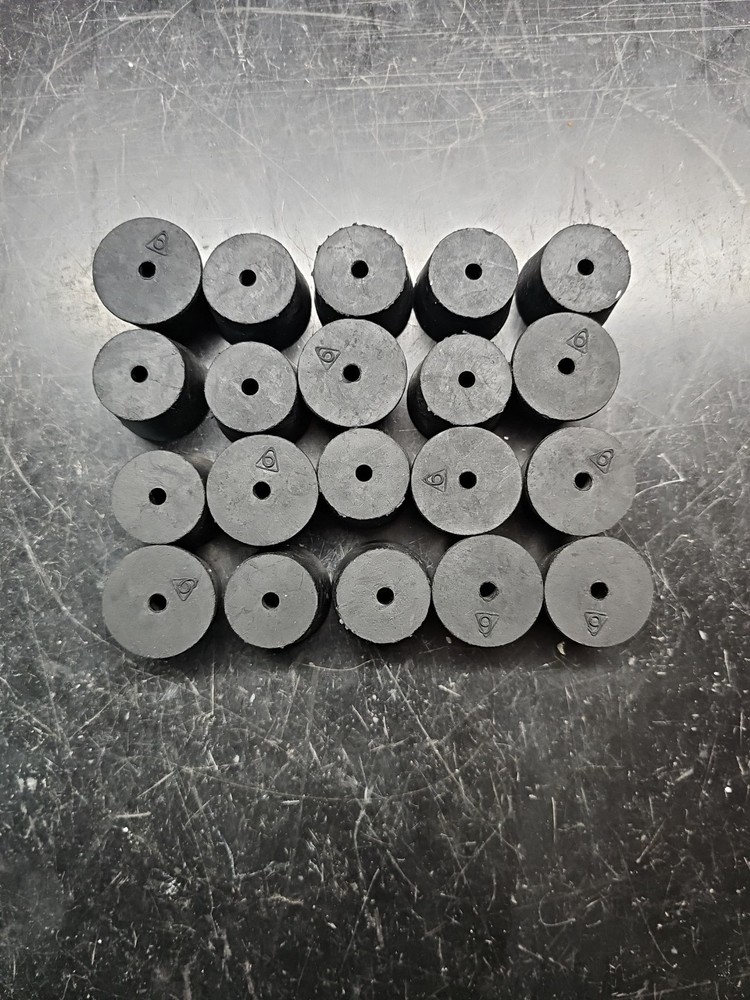 Lot 20 VWR Size 6  Solid Black Rubber Stopper NOS 1 Hole