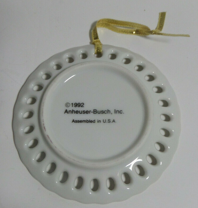Anheuser-Busch small collector plate 1992