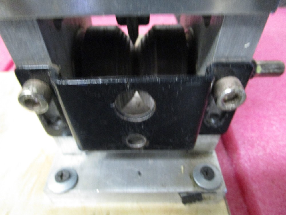 Steel Dragon Tools® WRA15 Benchtop Manual/Automatic Wire Stripping Machine