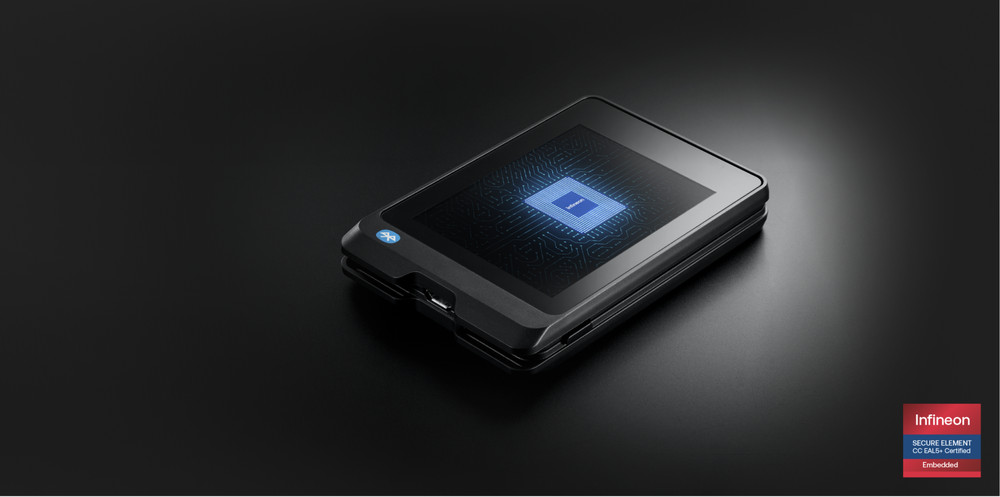 Secux W20 | NEW Crypto Hardware Wallet | USB Port |Bluetooth +Touchscreen