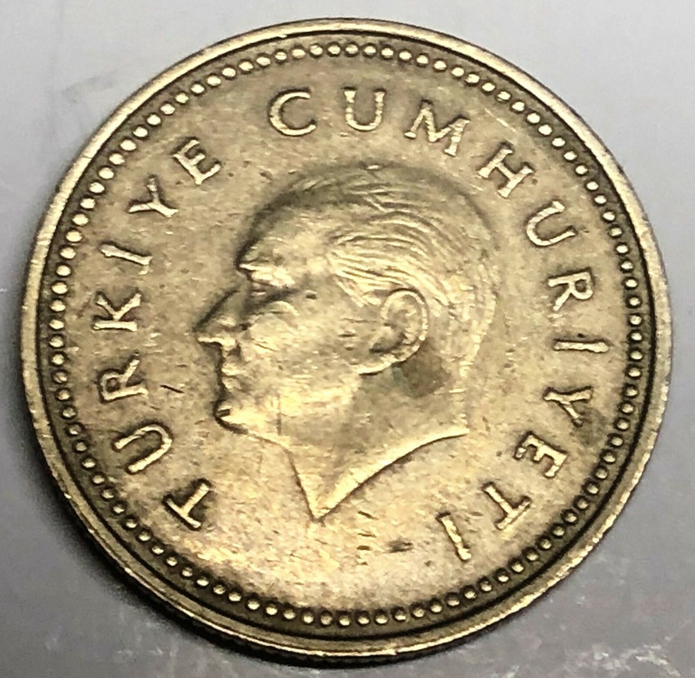 # C6382    TURKEY    COIN,    1000  LIRA  1993