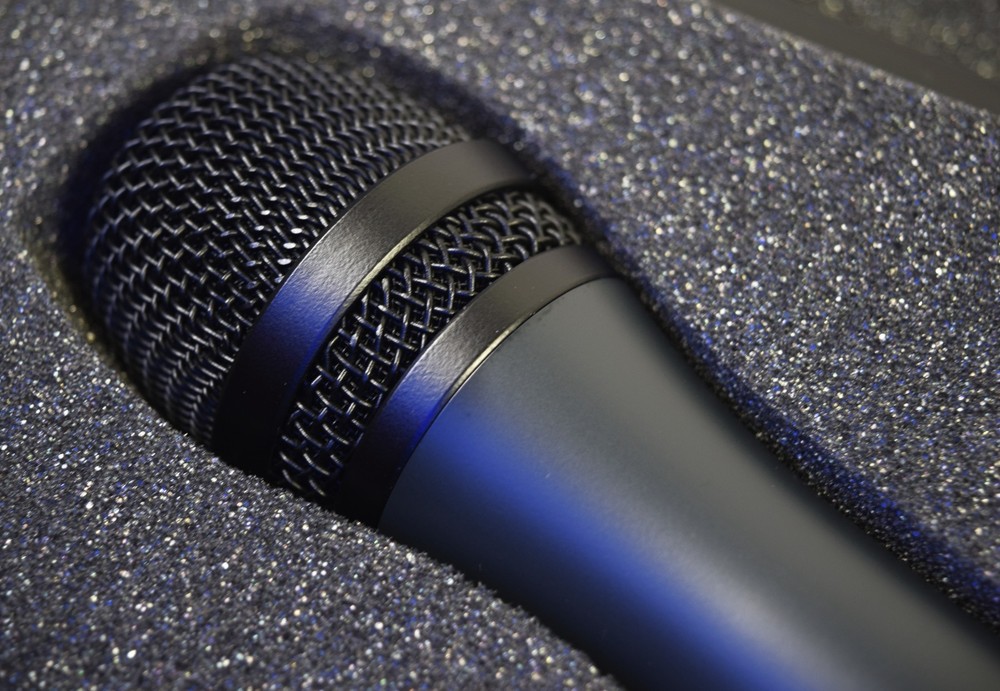 NEW Sennheiser MD 46 - Dynamic ENG Microphone w/ Case + Manual