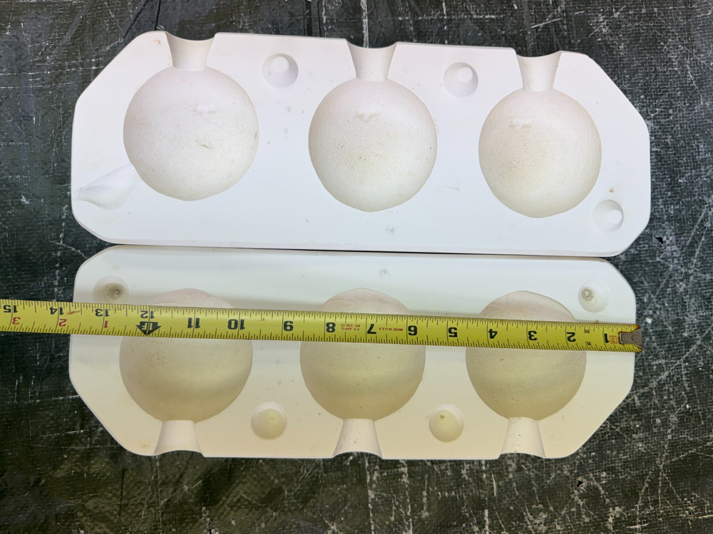 VINTAGE SCIOTO CERAMIC MOLD #S-243 ORANGES
