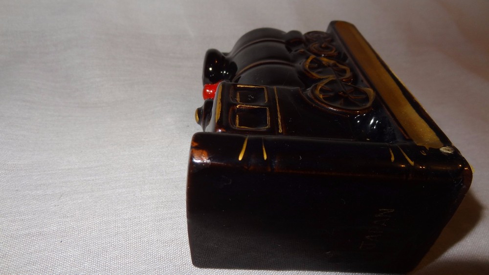 Vintage Japan Redware Train Engine Bookends Black Red And Gold