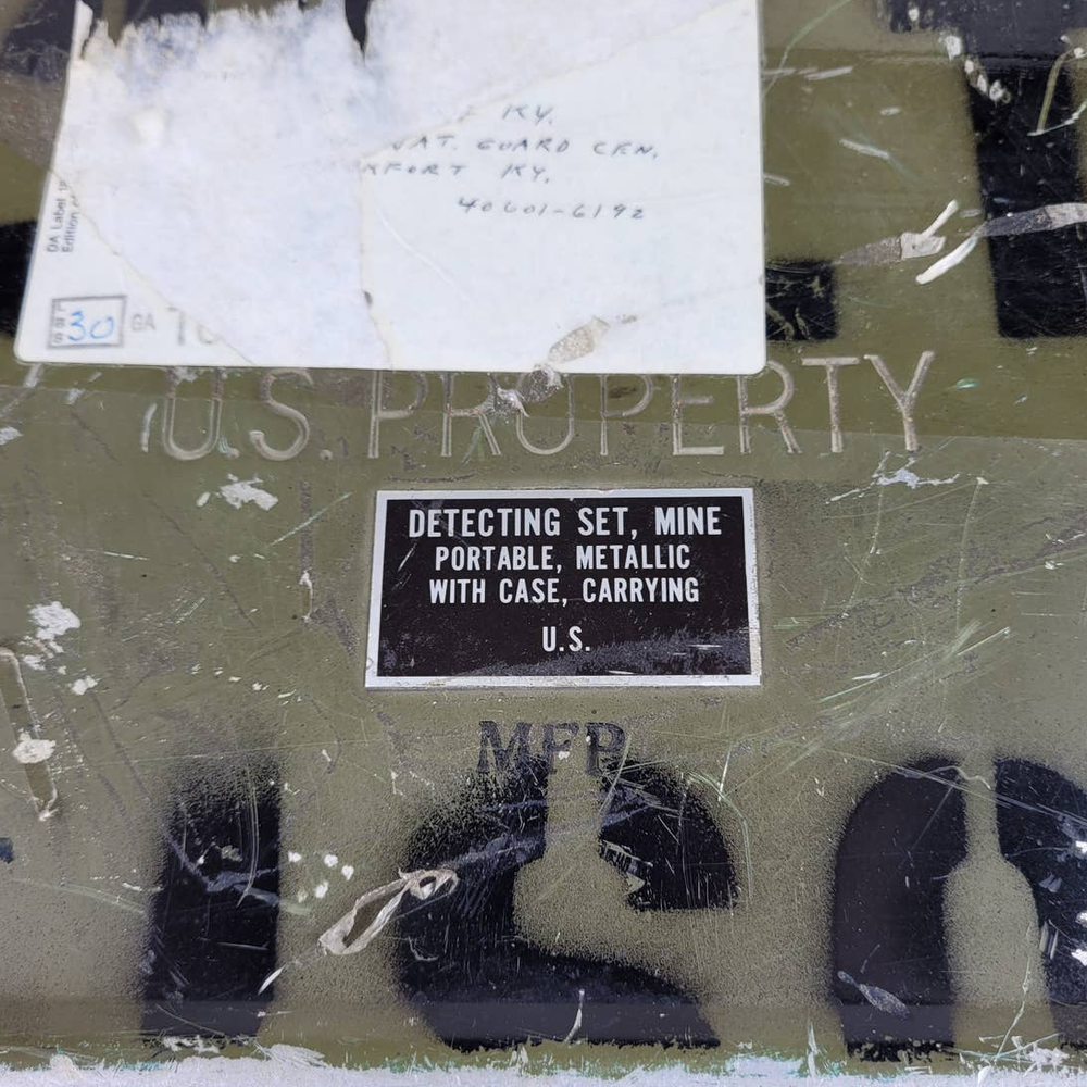 US Military Mine Detecting Set Model P-190 With Carrying Case