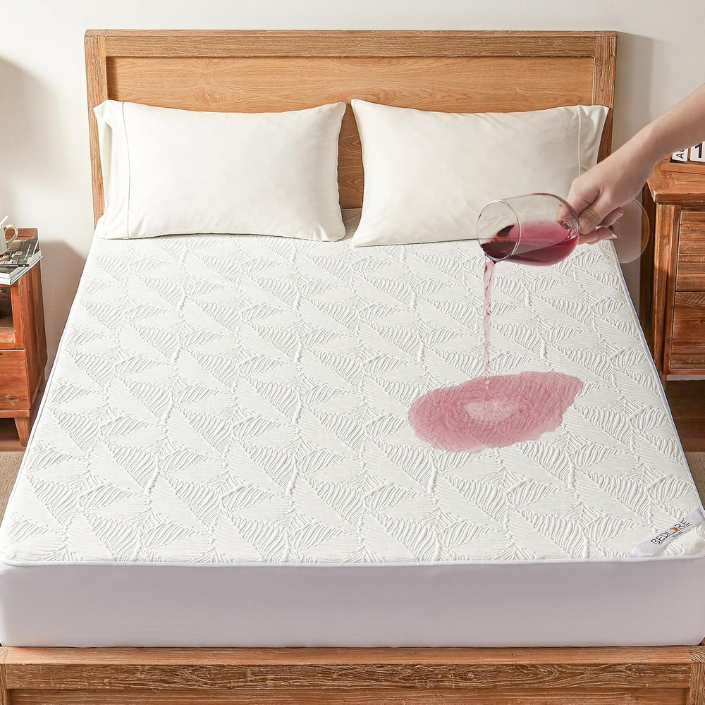King Size Waterproof Mattress Protector,Breathable Noiseless Mattress Protector