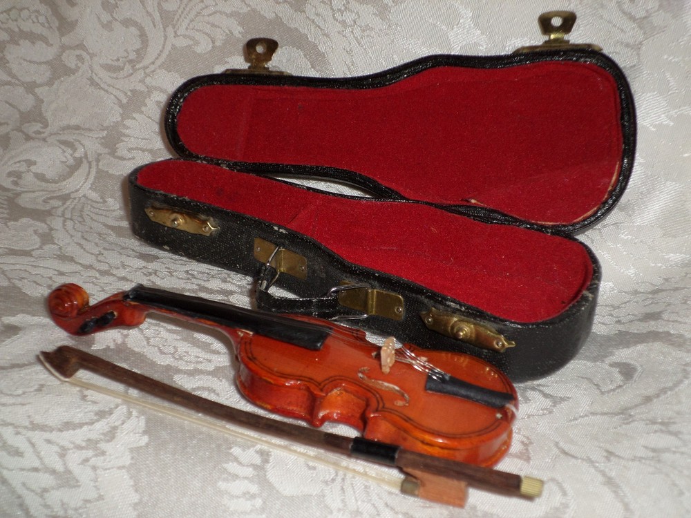 Antique Miniature 6 Inch Long Violin With Original Case