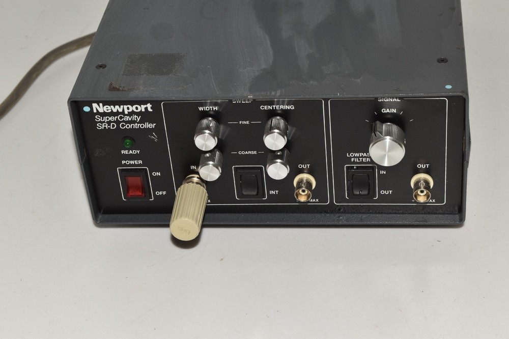 *JM* NEWPORT OPTICAL SUPERCAVITY SR-D CONTROLLER MODEL 835 (WUR73)