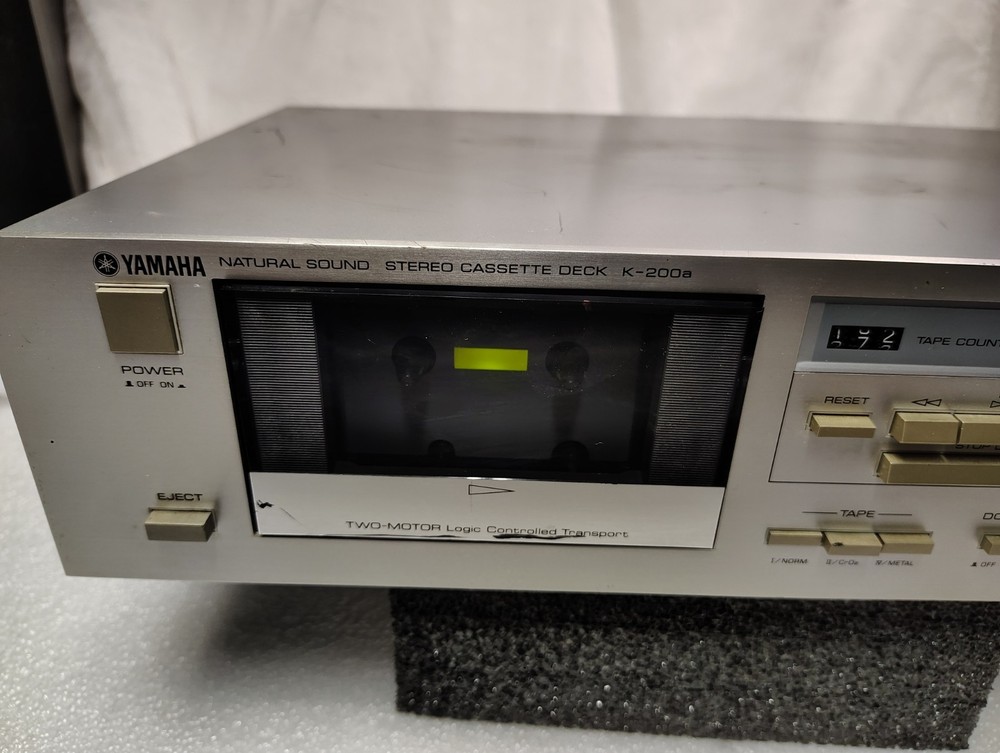 YAMAHA K-200A cassette deck