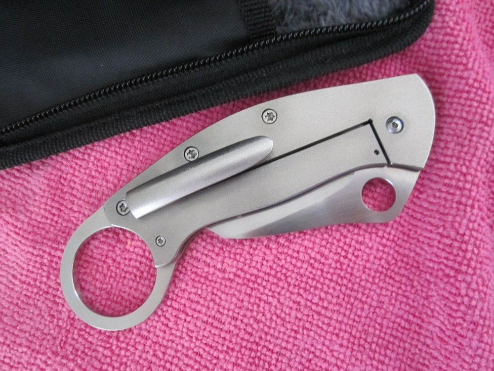 Michael J. Smith knife Custom folding Karambit