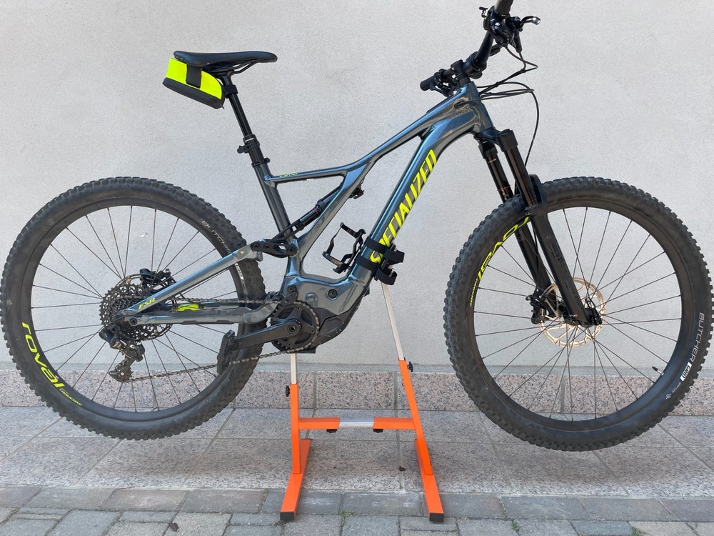 Universal Adjustable Extendable Central Maintenance Stand Emtb