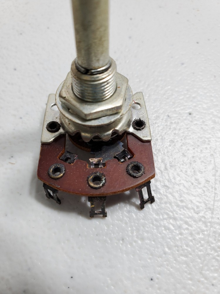 Vintage Centralab Replacement Part 1463. B3/E21