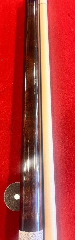 McDermott Cue Stick - unique design - Postal Insurance Required-*description*