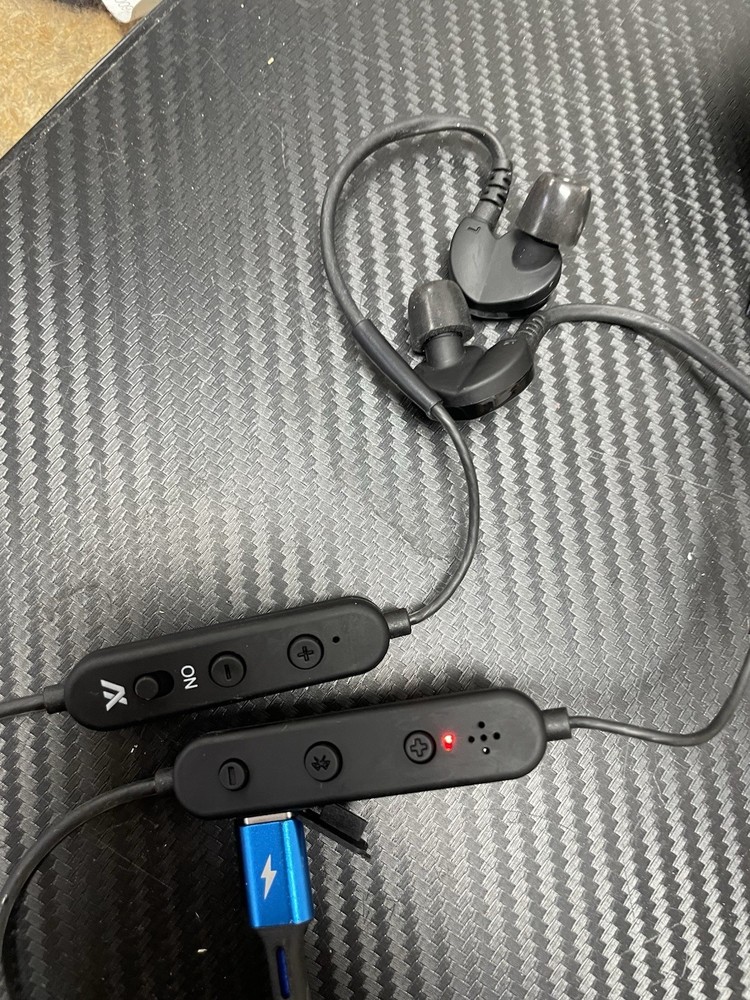 Axil GS Extreme Active Hearing Protection Bluetooth Earbuds - Black