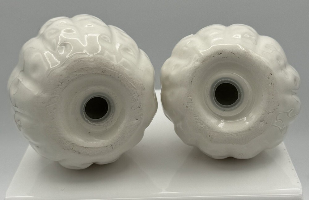 Ceramic WHITE Pumpkin & Gourd SALT & PEPPER SHAKERS FALL Thanksgiving