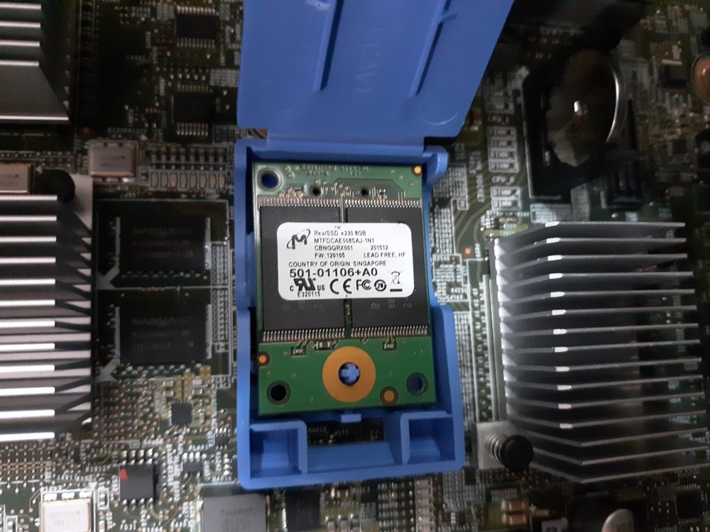 NetApp 111-01208+C1 SAN Filer System Controller Module w/ 1x Proc+4x 8GB PC3 RAM