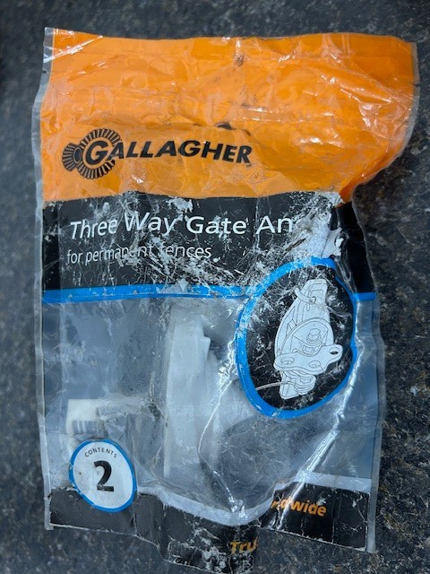 Gallagher Three Way Gate Anchor for Permanent Fences
