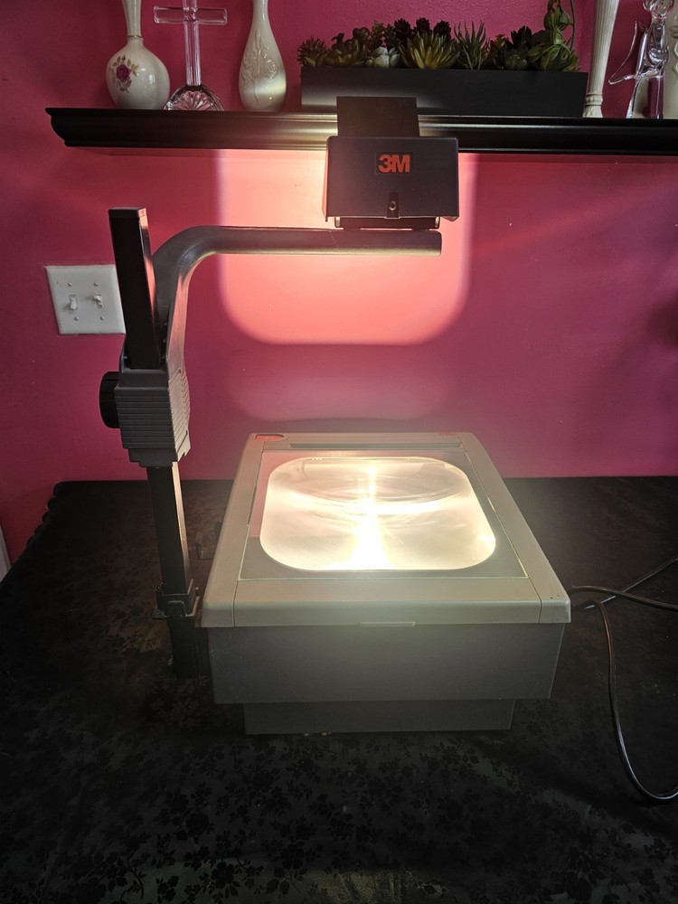 3M 9050 Overhead Projector - Working, Tested - See Photos