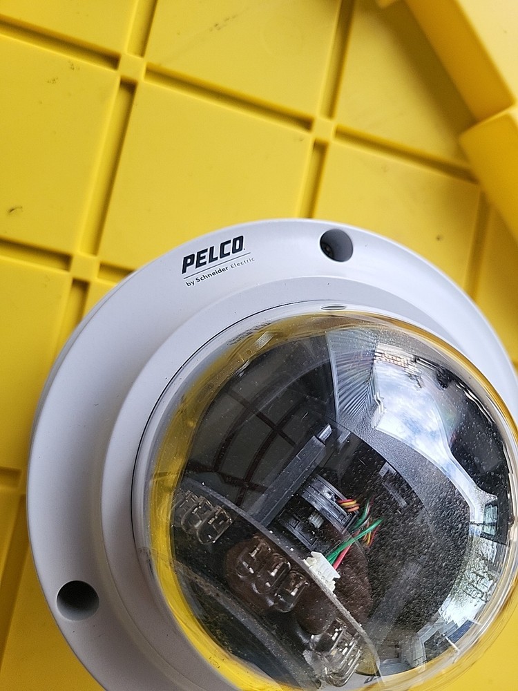Pelco IMP1110-1ER Environmental Mini Dome