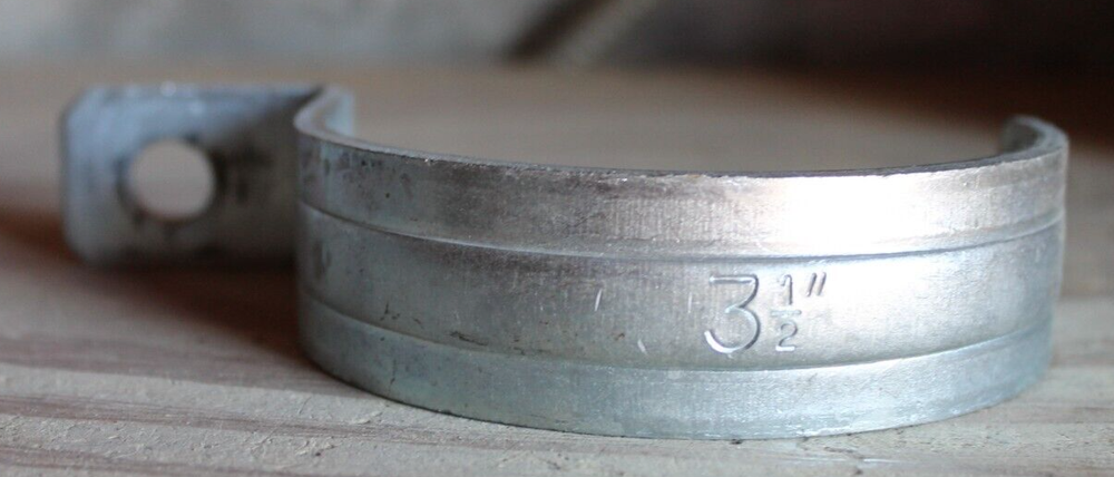 Used Unbranded Ridged 3-1/2" 1-Hole Pipe Strap