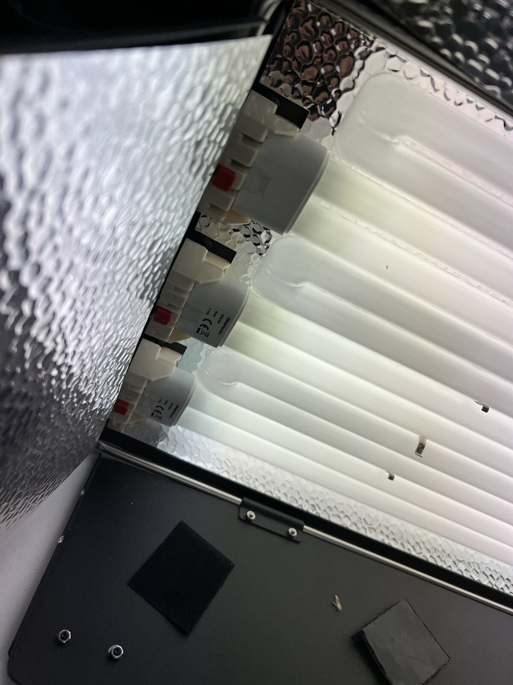 Dayflo-Pro DFM-1500 Fluorescent Studio Photography Light Continuous Barn - HTF