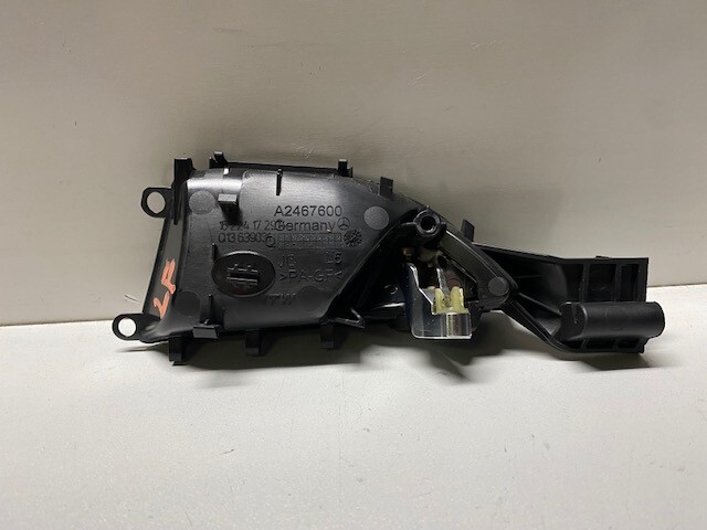 #2 2017-2019 INFINITI QX30 LEFT FRONT DRIVER INTERIOR HANDLE USED OEM