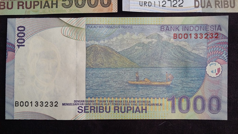INDONESIA 5000 2000 1000 Rupiah 3 x UNC Banknotes