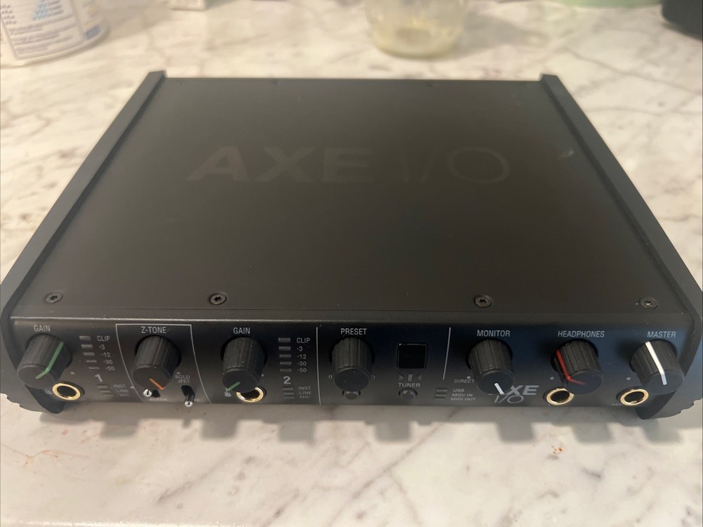 IK Multimedia AXE I/O