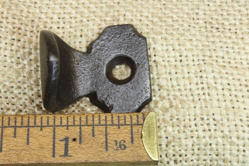 2 Old Window Sash Lifts Pulls Restored Cast Iron Plain Victorian Octagonal Shape