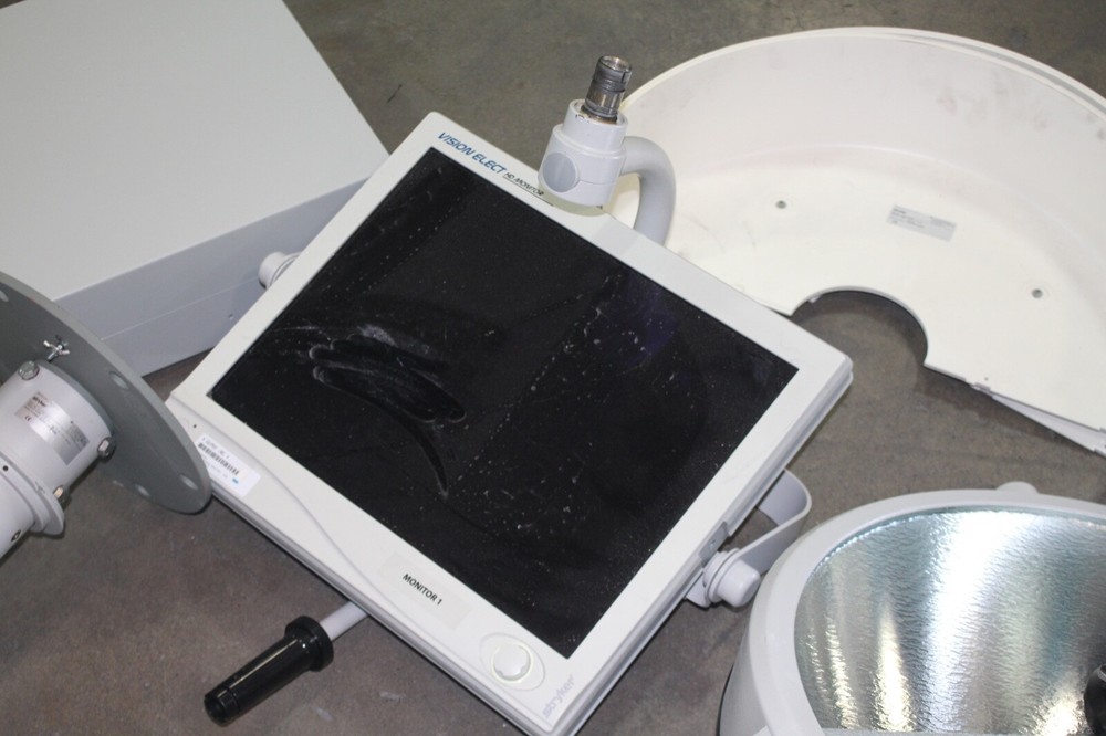 Stryker Visum 2 Surgical light camera CONTROL 2 ARMS