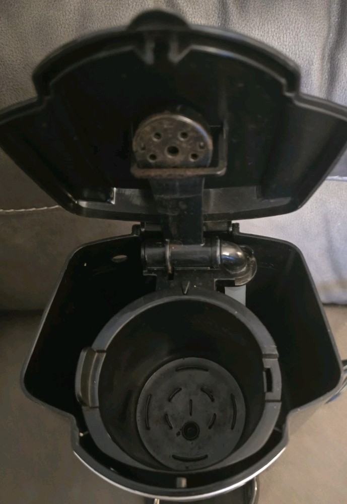 BLACK+DECKER CM618C Single Serve Coffee Maker Black Preowned. Tested.