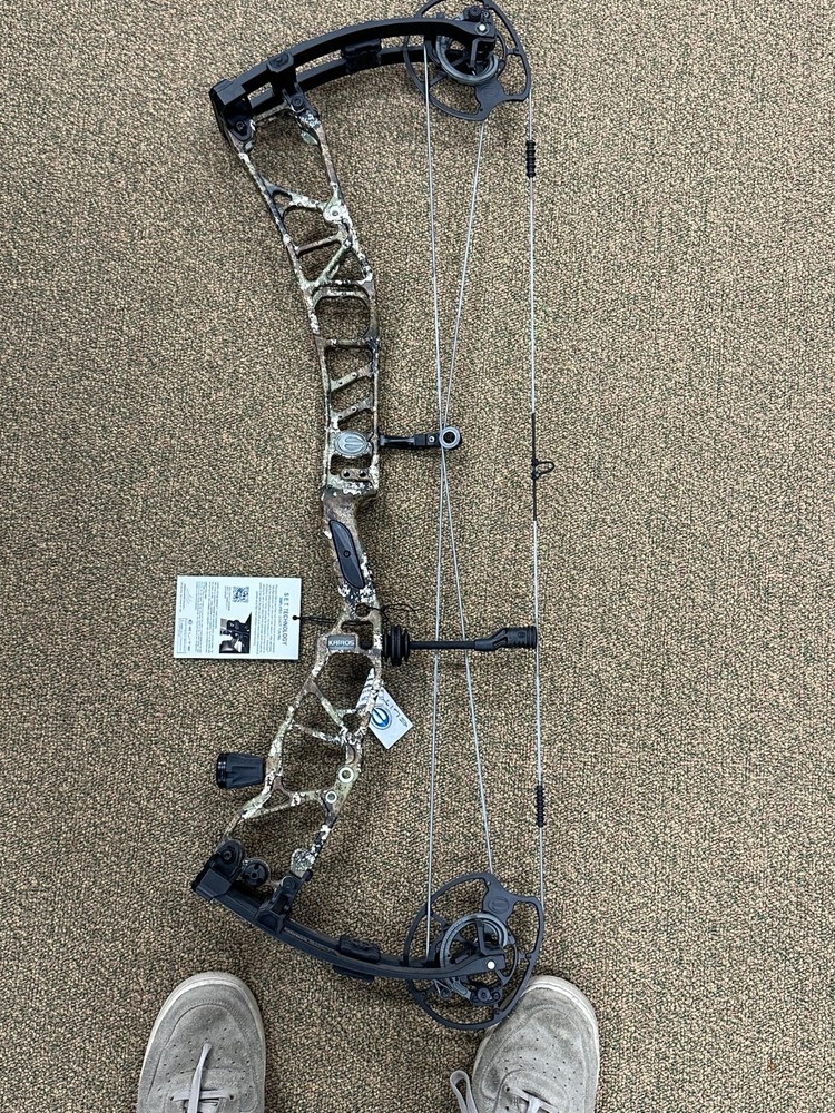 Elite Kairos Compound Bow RH 60LBS First Light Specter