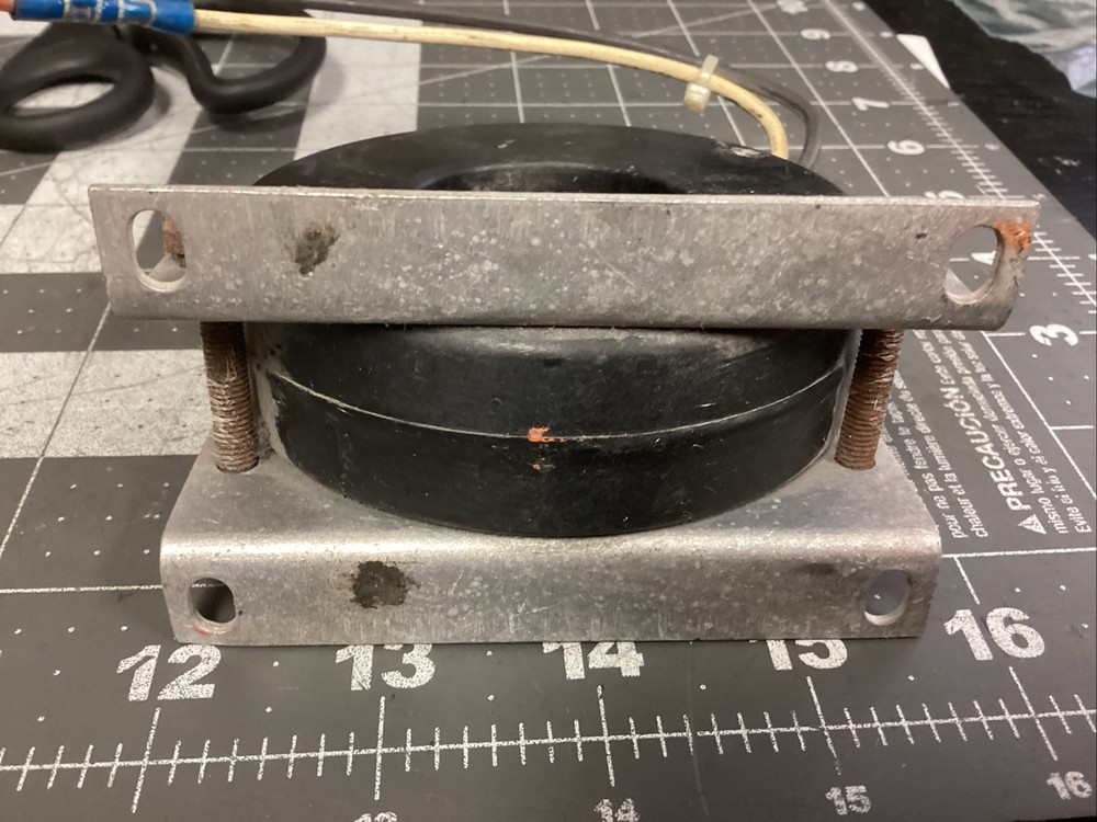 Square D 5NR-251 Current Transformer (LPW134D)