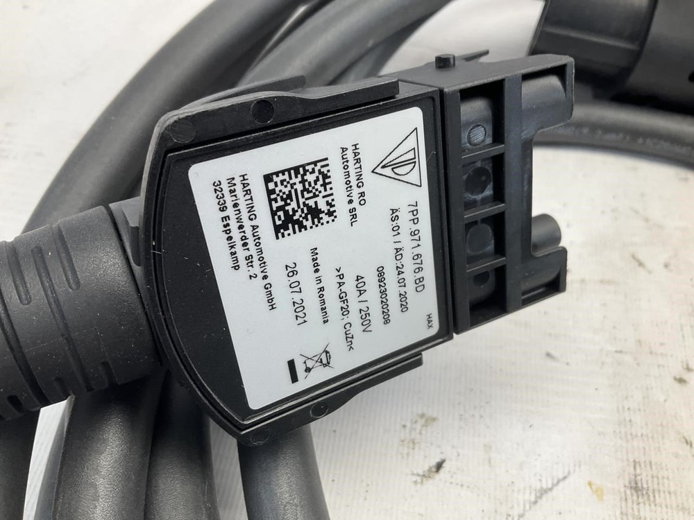 21–23 Porsche Taycan High Voltage Charge Cable T