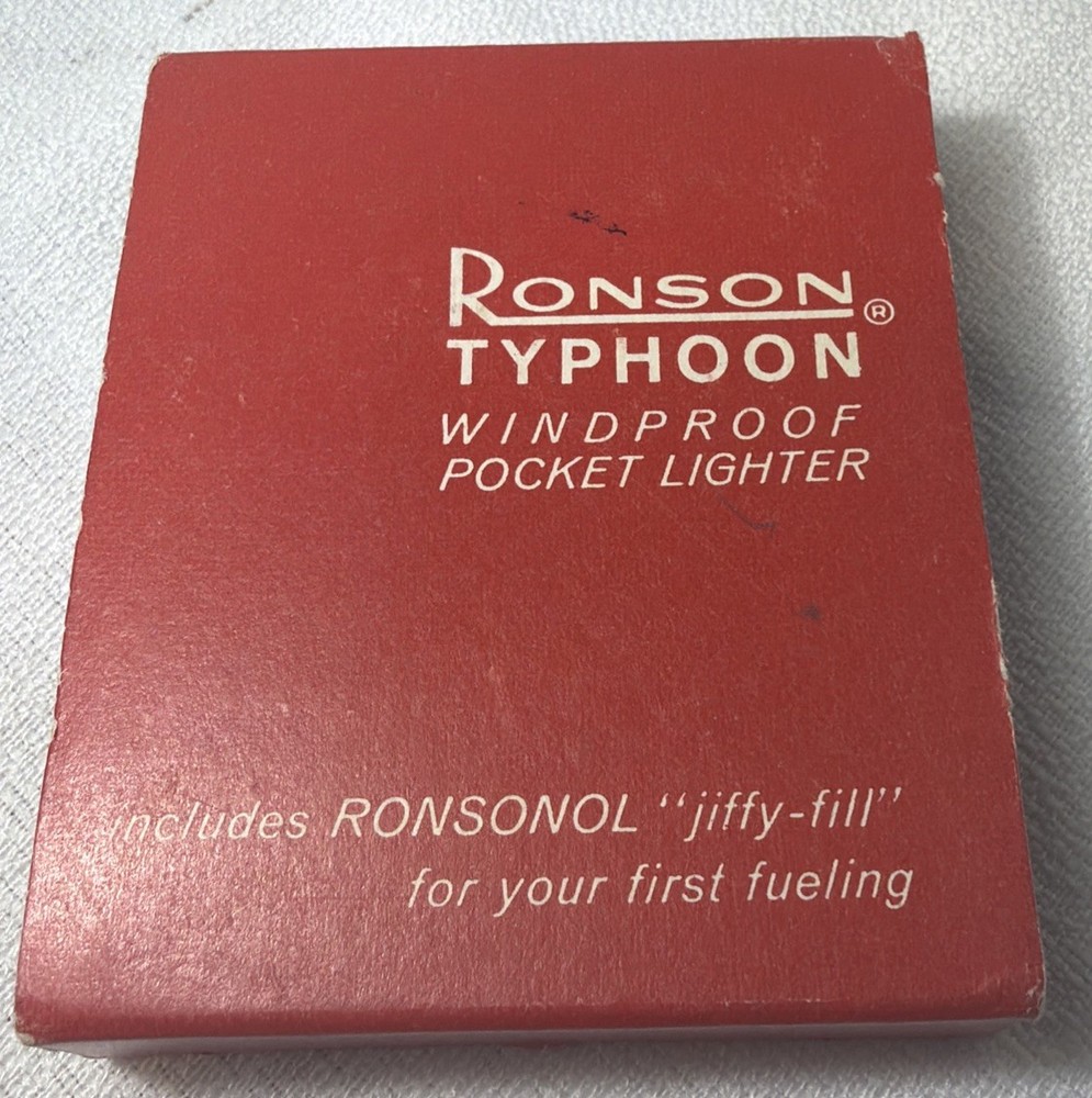 vintage ronson typhoon lighter Mint
