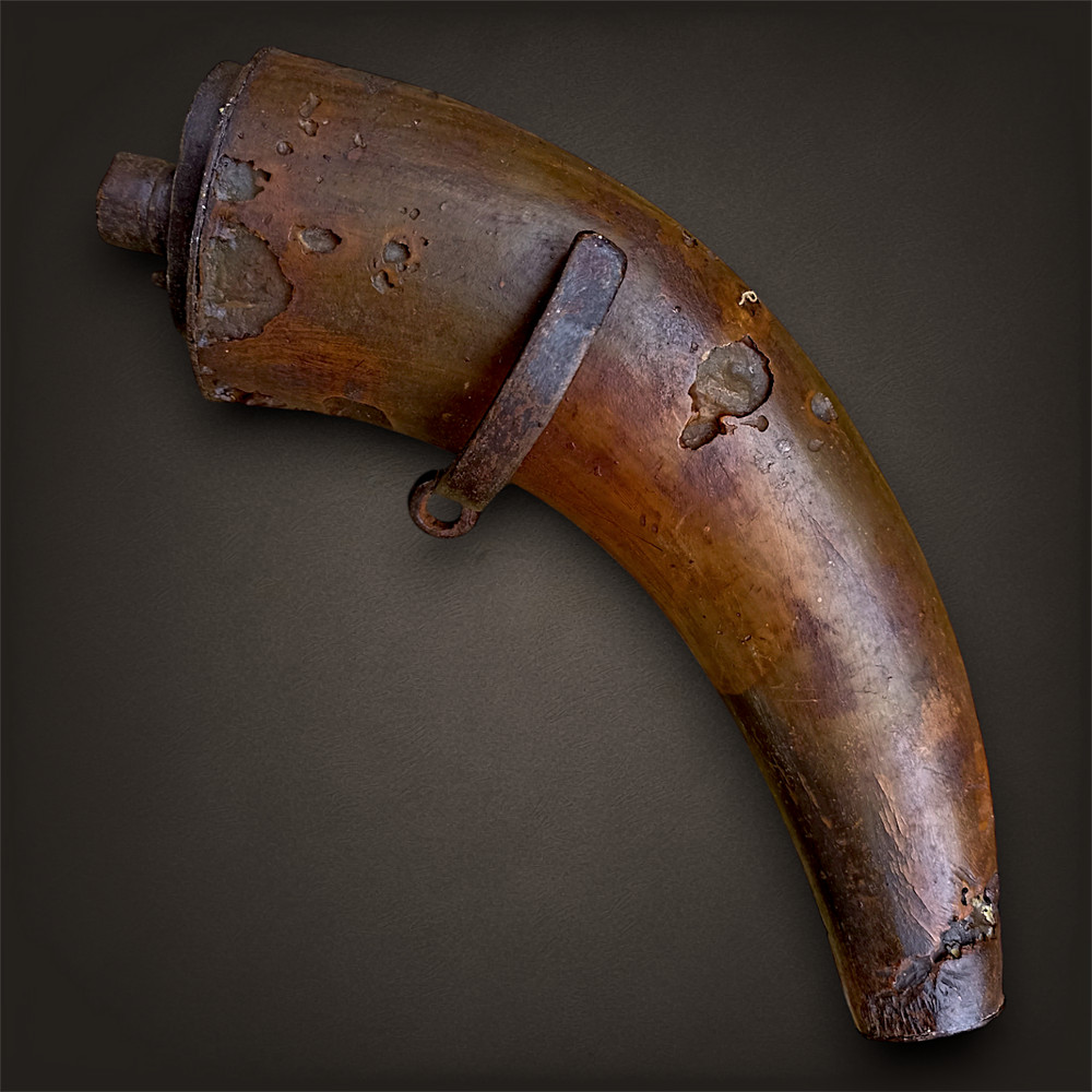 Spainsh 17th - 18th Century Powder Flask
