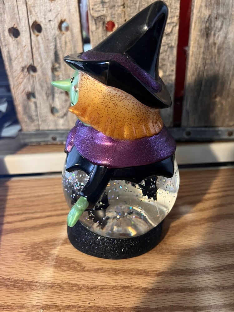 Halloween Witch Snowglobe - Bats Flying Lights Up With Different Colors Untested