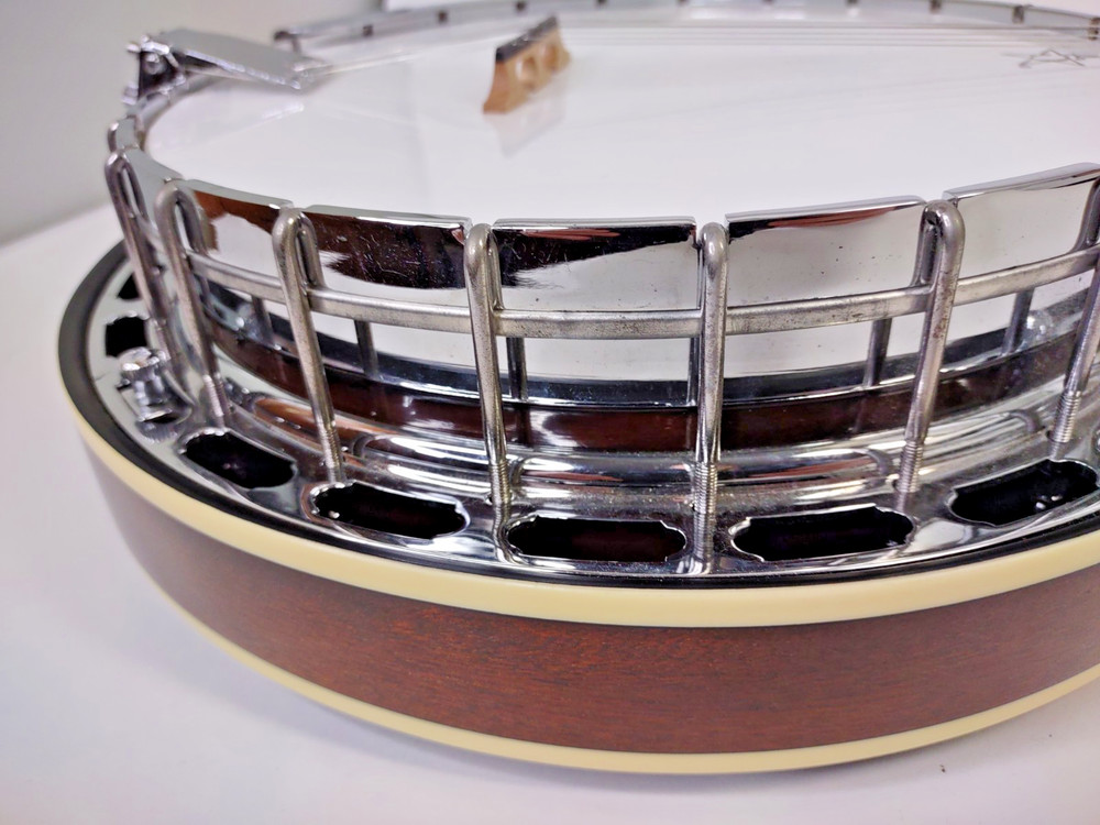 Epiphone Masterbuilt MB250 Classic Resonator Banjo with hard case