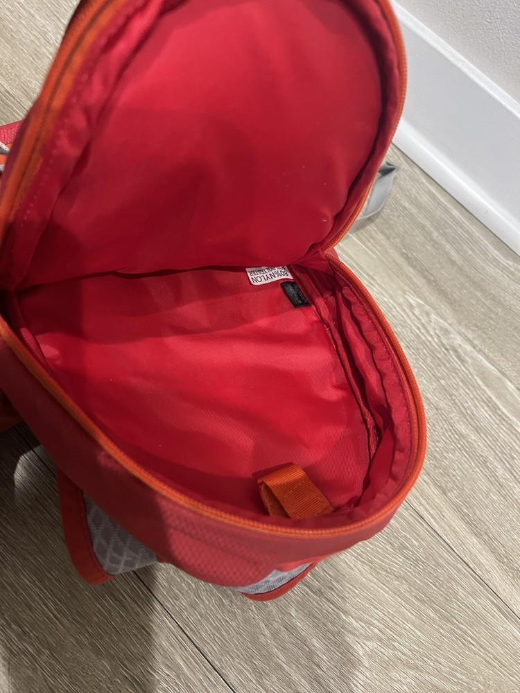 Nathan Hiking Running Backpack Red/Orange lightweight