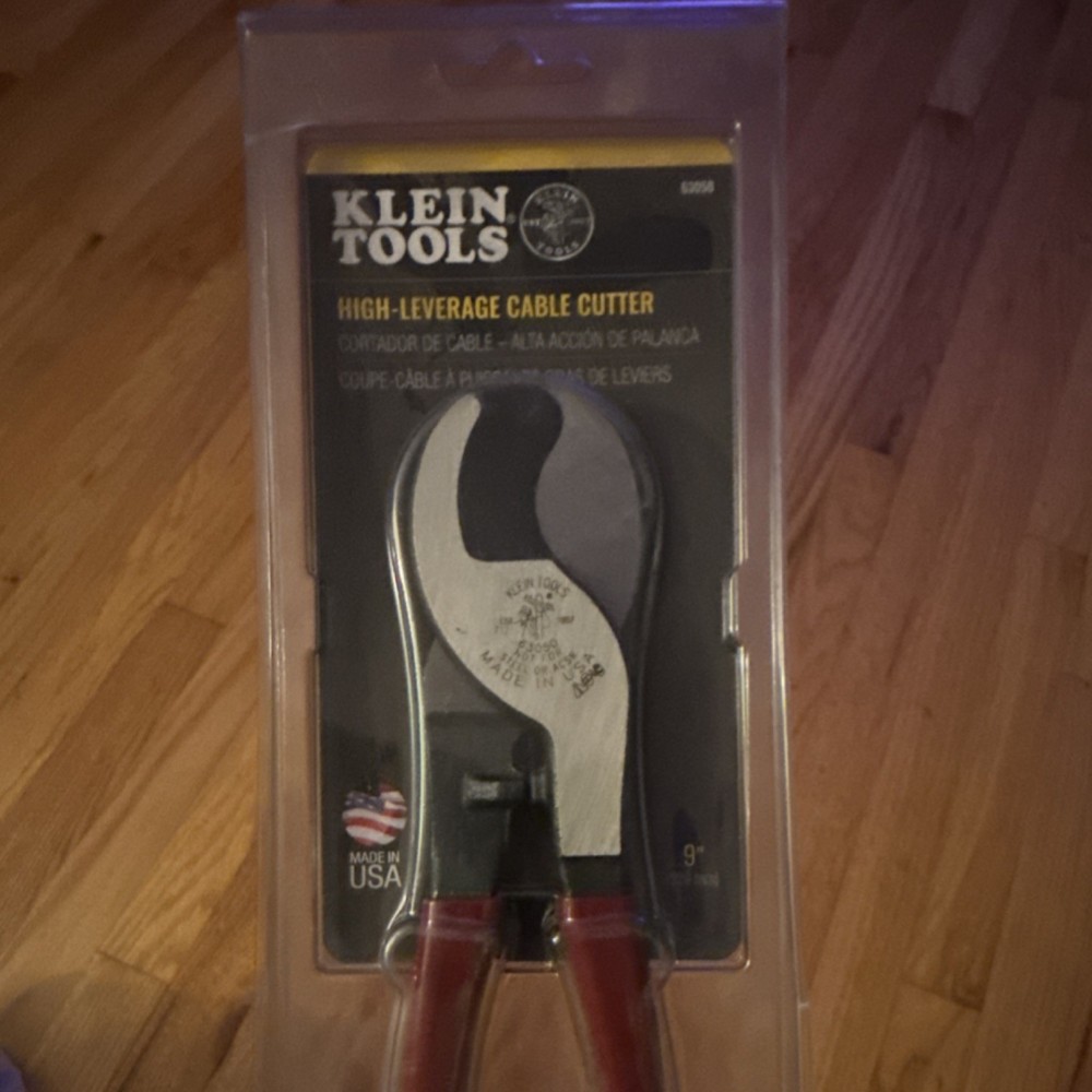 Klein Tools 63050 High-Leverage Cable Cutter 9" Red Handle for Copper Aluminum