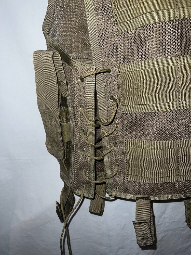 BlackHawk Tactical Vest – Combat Load Carrier, Tan EXCELLENT