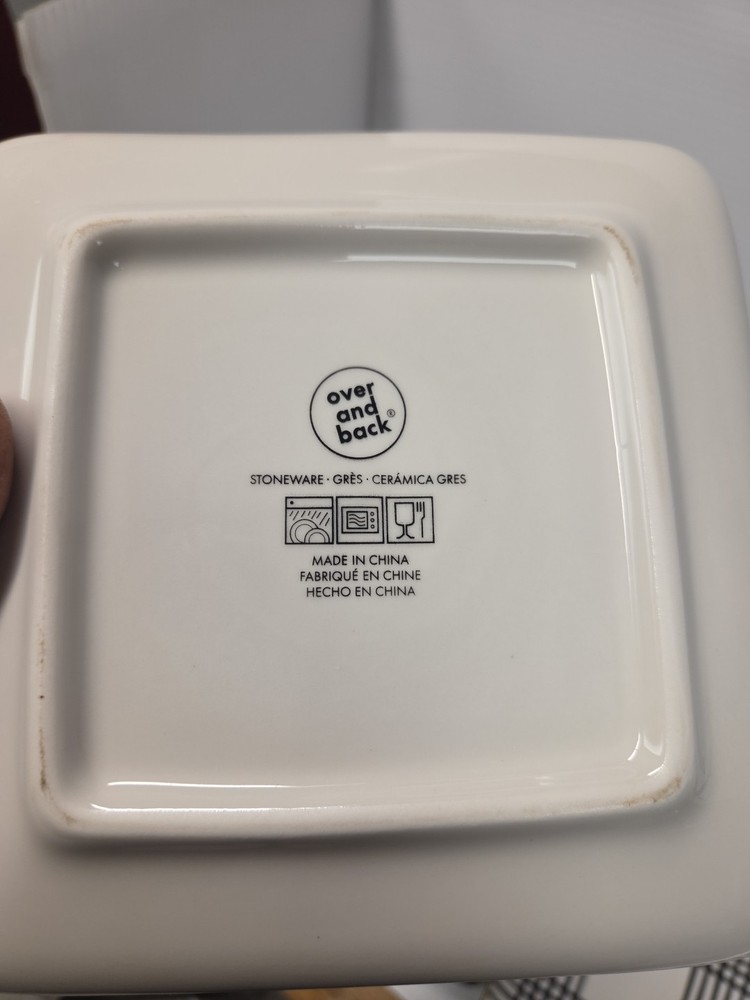 7"-Over and back Appetizer Square Plates Set Of 6 Stack Black& White