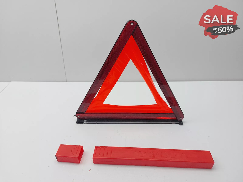 VOLVO V40 EMERGENCY HAZARD WARNING TRIANGLE 2013